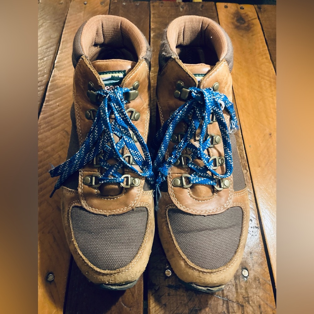 L.L. Bean Brown and Tan Hiking Boots with Blue Laces - Picture 9 of 9